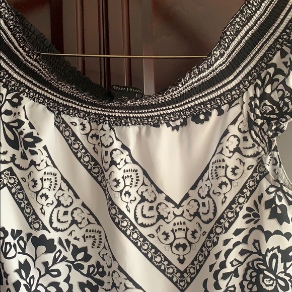 Summer off the shoulder blouse - Picture 3 of 3